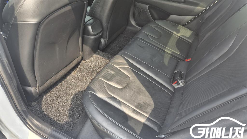 Hyundai Avante 1.6 Modern thumbnail 10