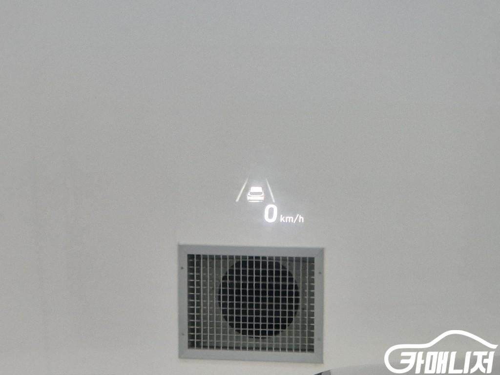 Hyundai Santa Fe The New Santa Fe Diesel 2.2 4WD Premium thumbnail 15