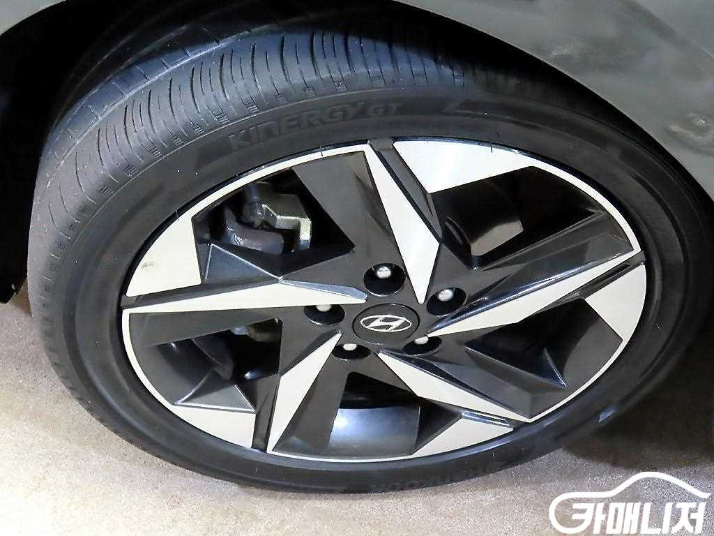 Hyundai Avante 1.6 Inspiration thumbnail 20