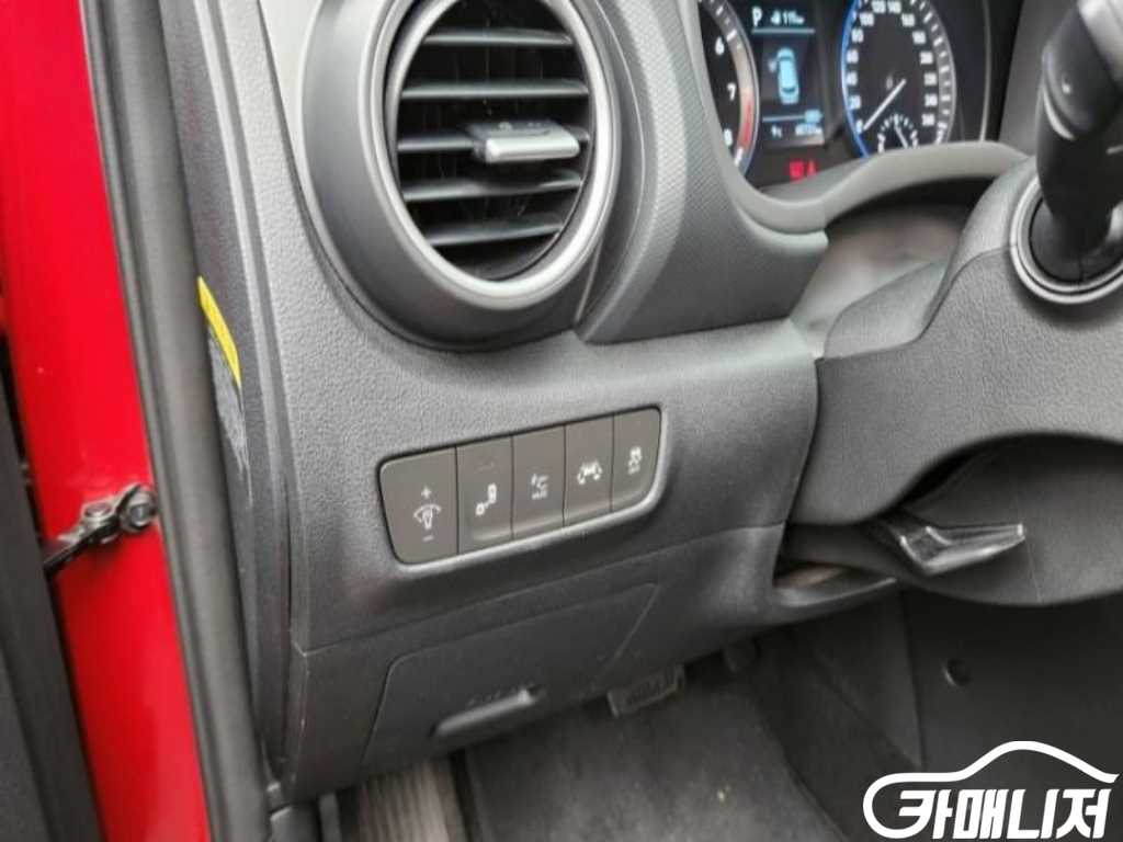 Hyundai Kona 1.6 Turbo 2WD thumbnail 11