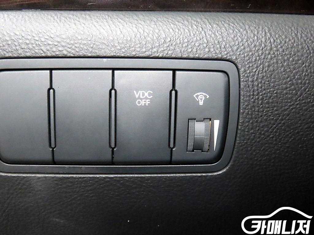 Hyundai Genesis BH330 MODERN thumbnail 14