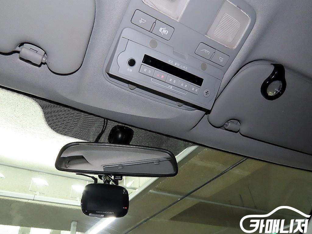 Hyundai Starex Grand Starex 15-Seater School Bus thumbnail 17