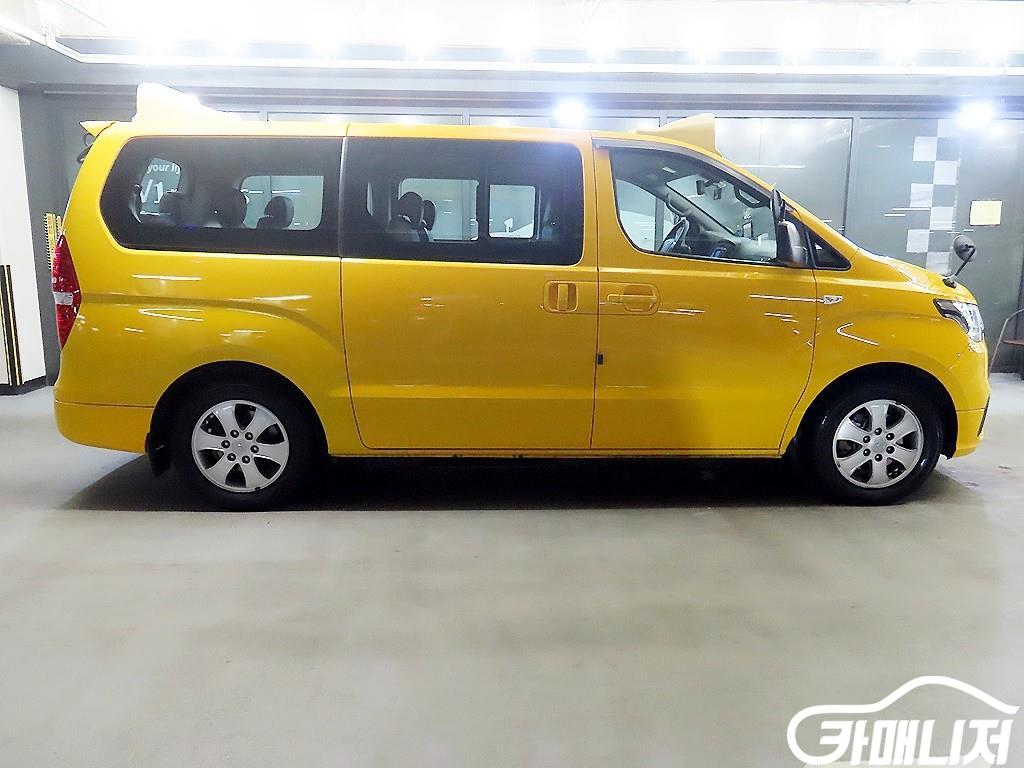 Hyundai Starex The New Grand Starex Child Safety Vehicle LPi thumbnail 3