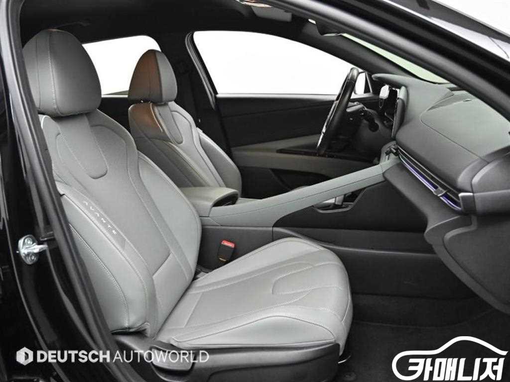 Hyundai Avante The New Avante 1.6 Gasoline thumbnail 11