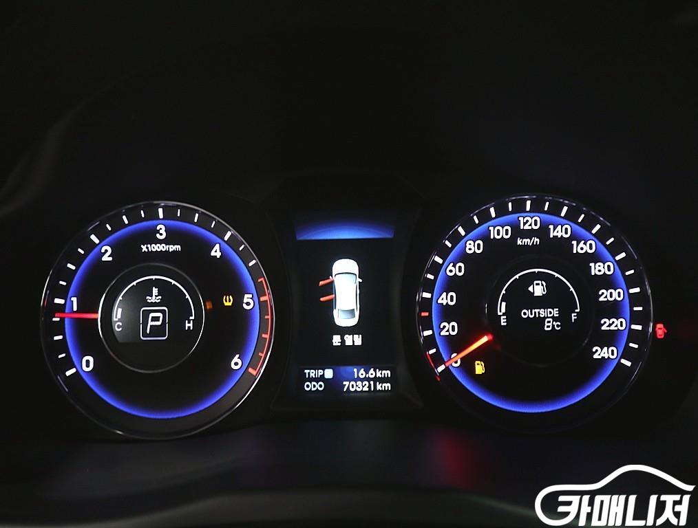 Hyundai i40 i40Saloon 1.7 VGT PREMIUM thumbnail 5