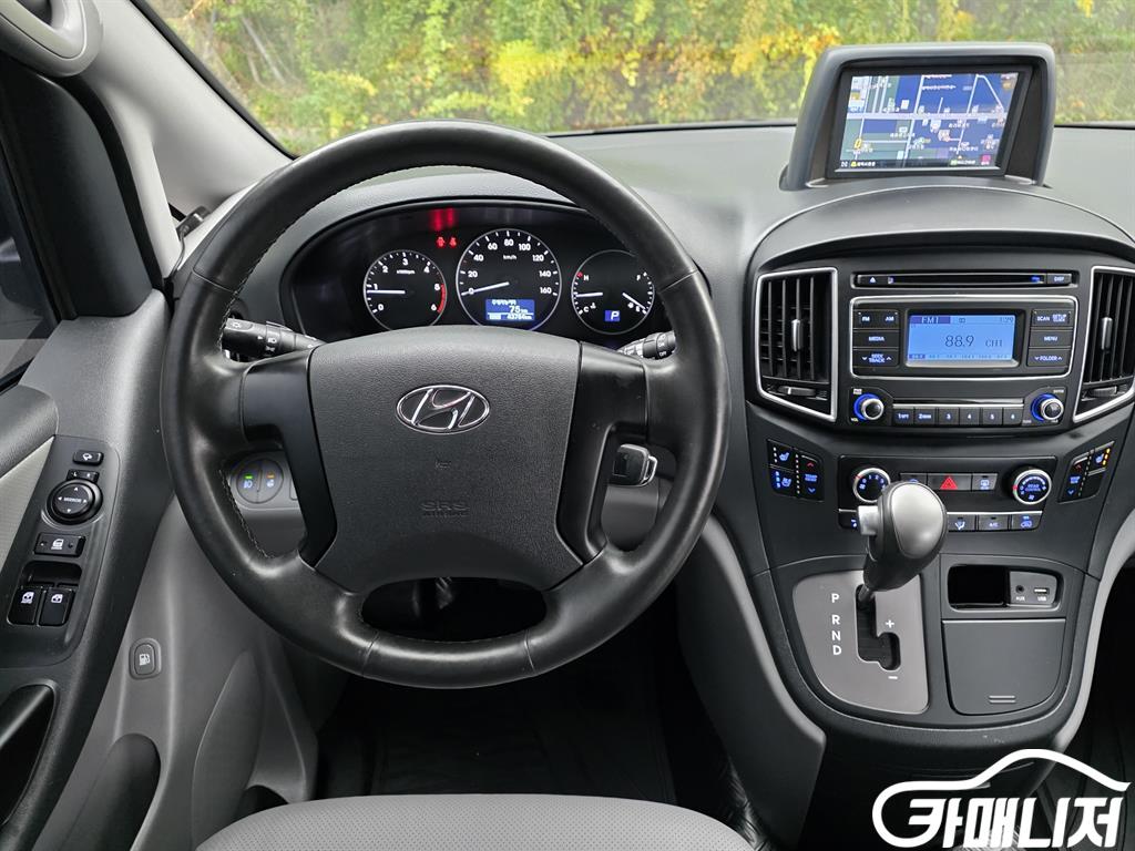 Hyundai Starex The New Grand Starex 2WD Wagon 12-Seater thumbnail 8