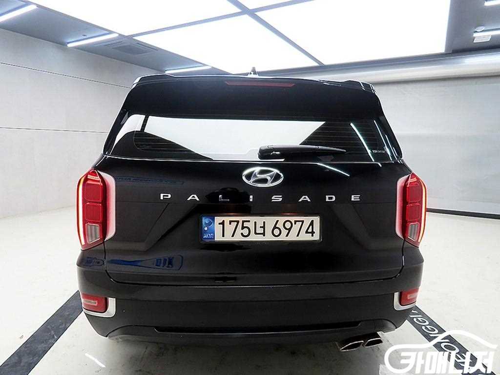 Hyundai Palisade Diesel 2.2 2WD thumbnail 3