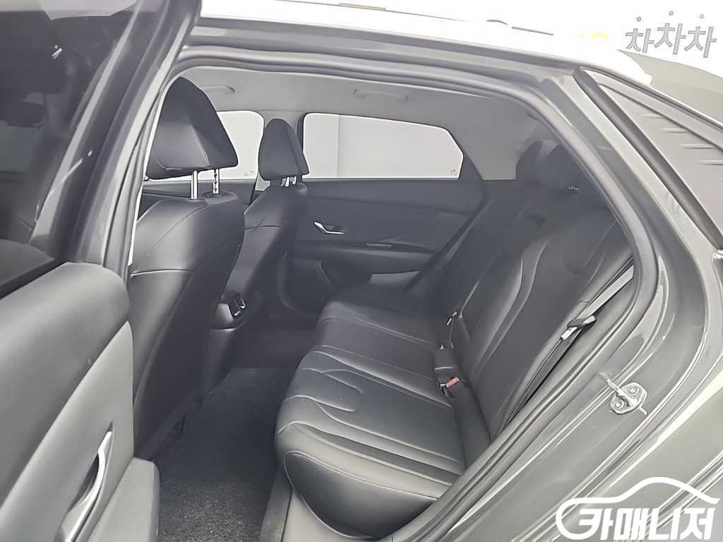 Hyundai Avante 1.6 Inspiration thumbnail 12