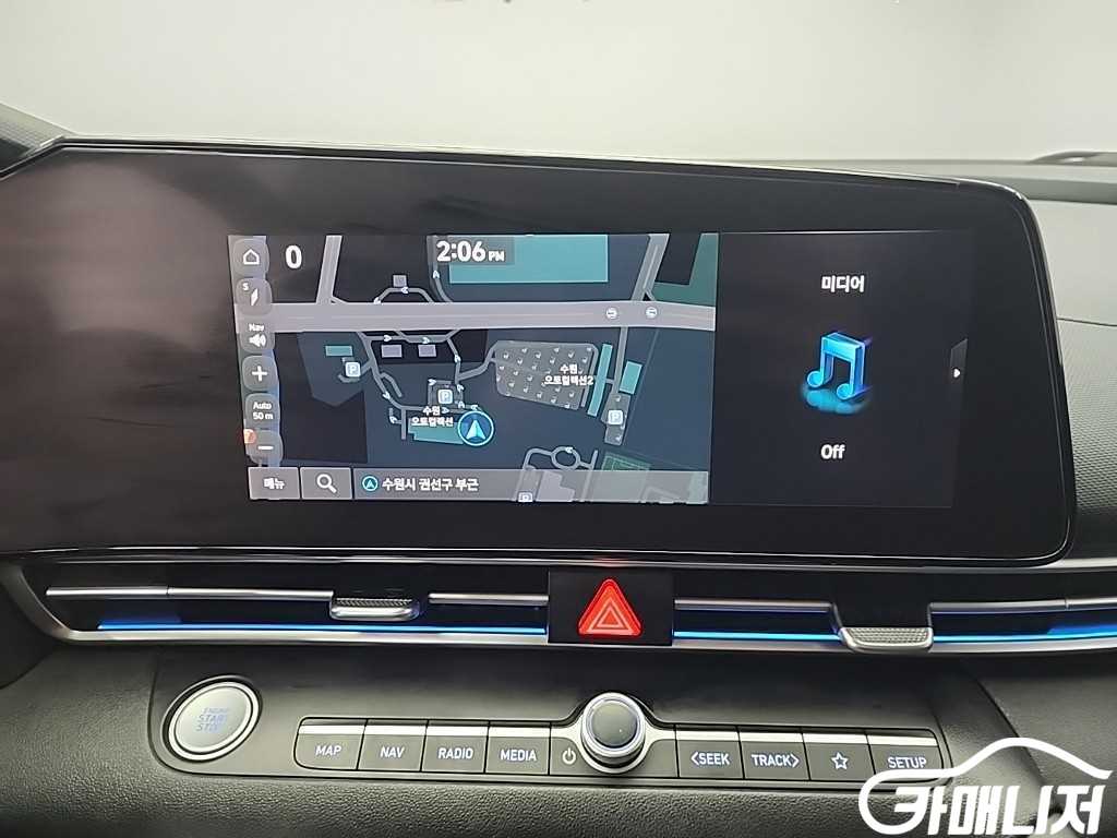 Hyundai Avante 1.6 Inspiration thumbnail 15