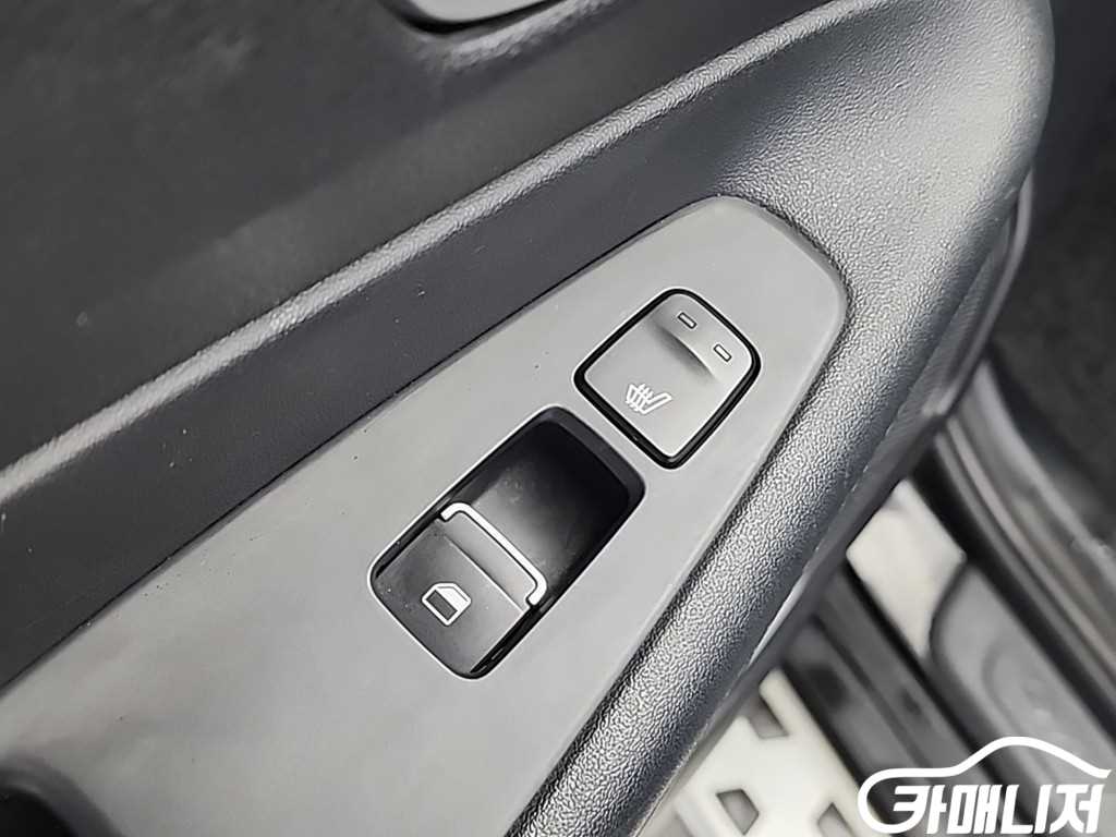 Hyundai Santa Fe The New Santa Fe Gasoline 2.5T 2WD Premium thumbnail 13