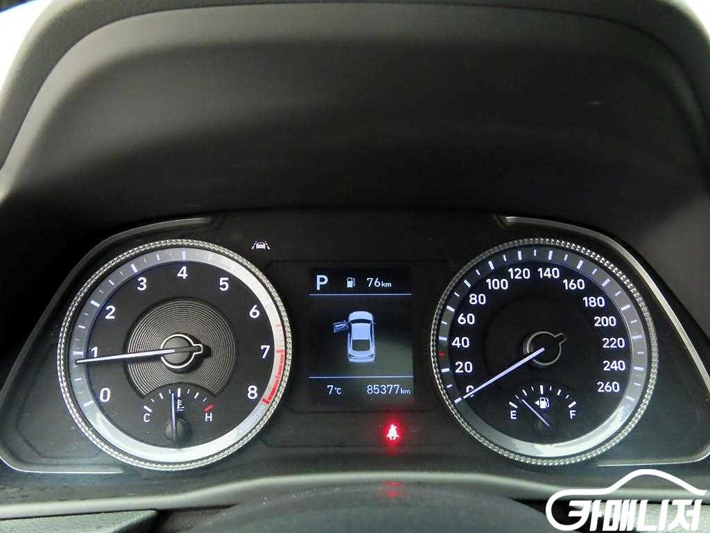 Hyundai Sonata 2.0 Premium Family thumbnail 5