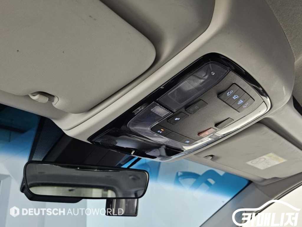 Hyundai Staria 4WD Diesel Tourer Modern thumbnail 16