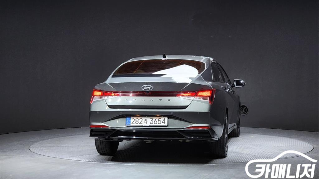 Hyundai Avante 1.6 Modern thumbnail 4