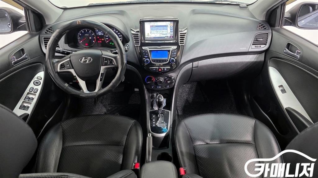 Hyundai Accent AccentFacelift 1.4VVT Premier thumbnail 7