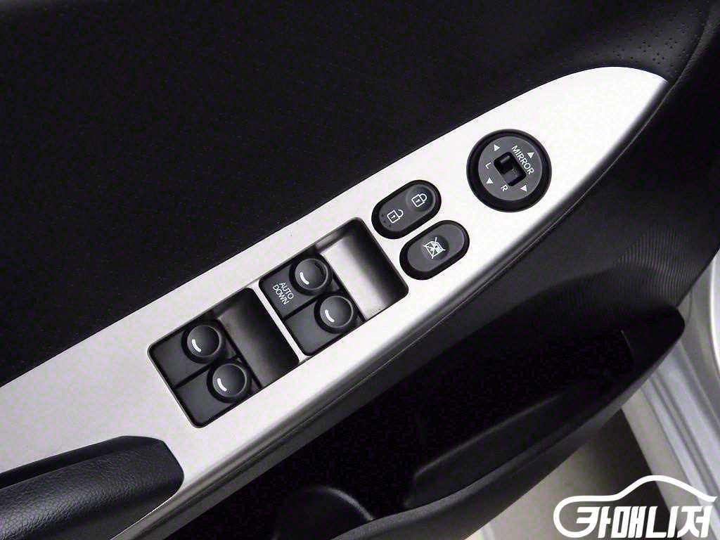 Hyundai Accent AccentFacelift 1.4VVT Smart thumbnail 11