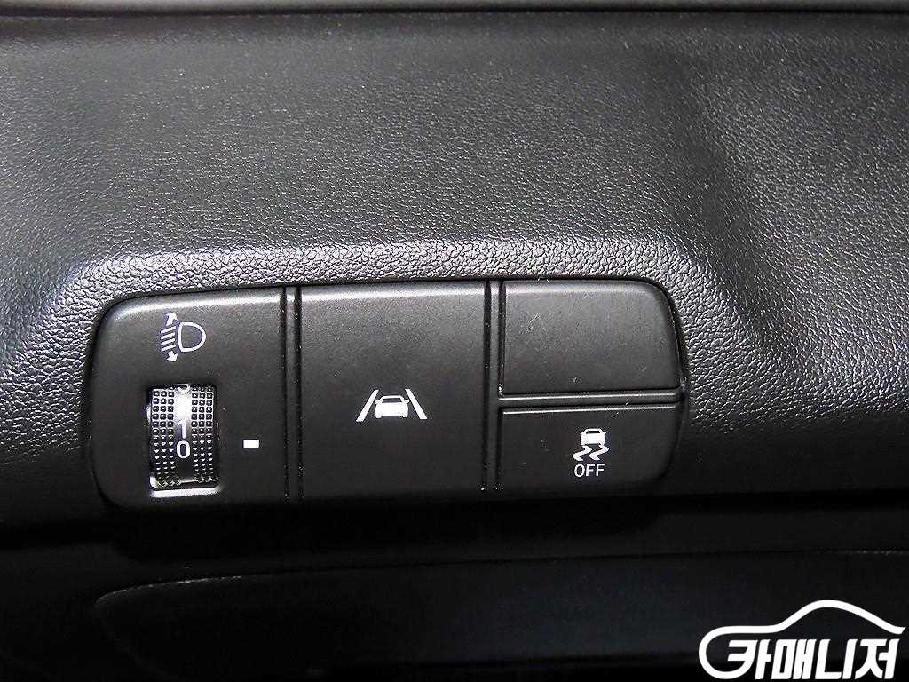 Hyundai Avante 1.6 Modern thumbnail 14