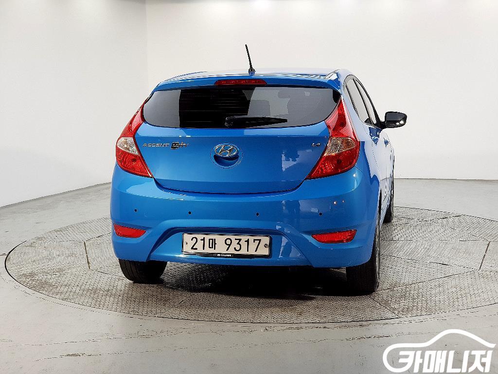 Hyundai Accent AccentFacelift 1.4VVT Modern thumbnail 3