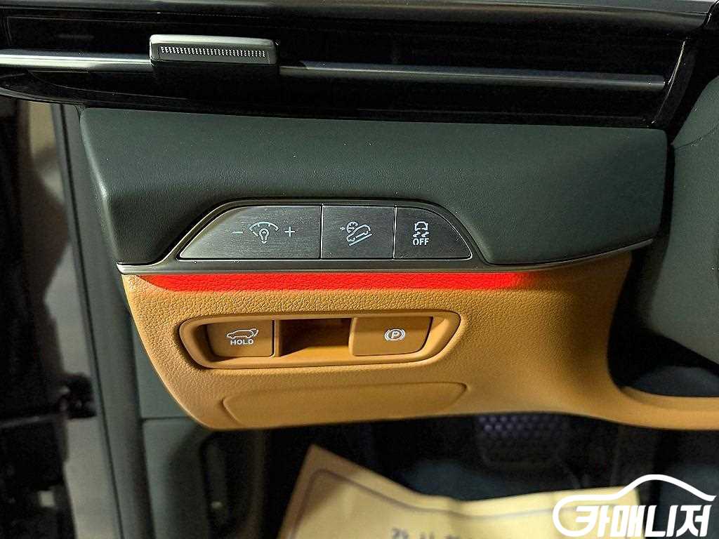 Genesis GV80 Gasoline 2.5T AWD thumbnail 14