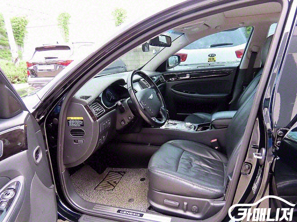 Hyundai Genesis BH330 PREMIUM thumbnail 5