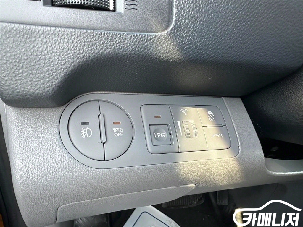 Hyundai Starex The New Grand Starex Child Safety Vehicle LPi thumbnail 11