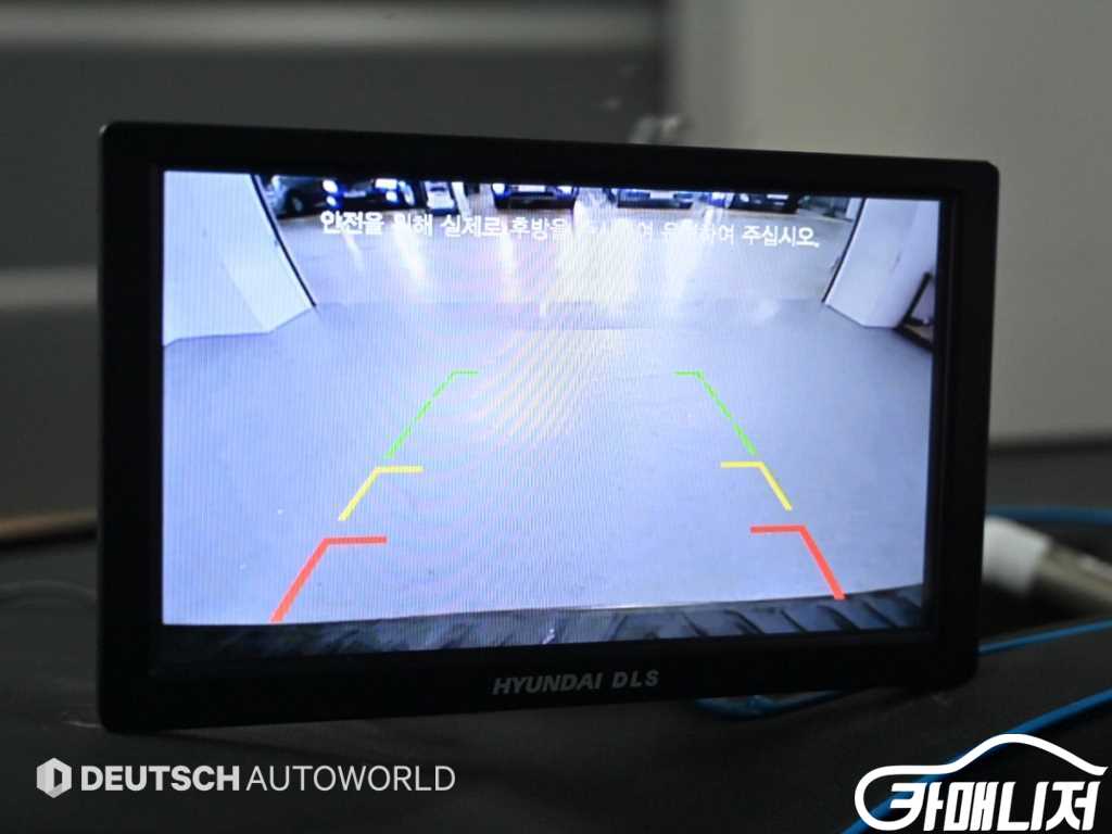 Hyundai Starex Grand Starex Van 5-Seater thumbnail 15