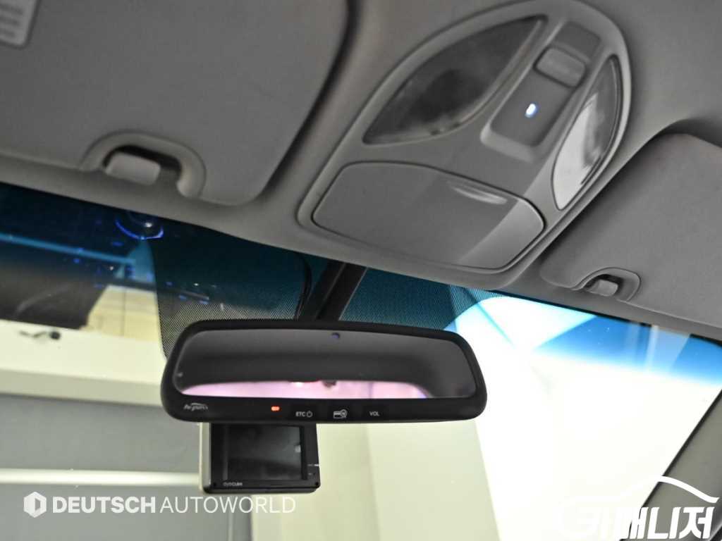 Hyundai Santa Fe Santa Fe DM Diesel 4WD 2.0 Premium thumbnail 19