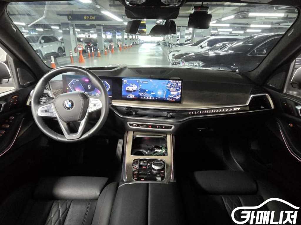 BMW X7 xDrive 40i Design Pure Ekselreonseu 7-Seater thumbnail 8