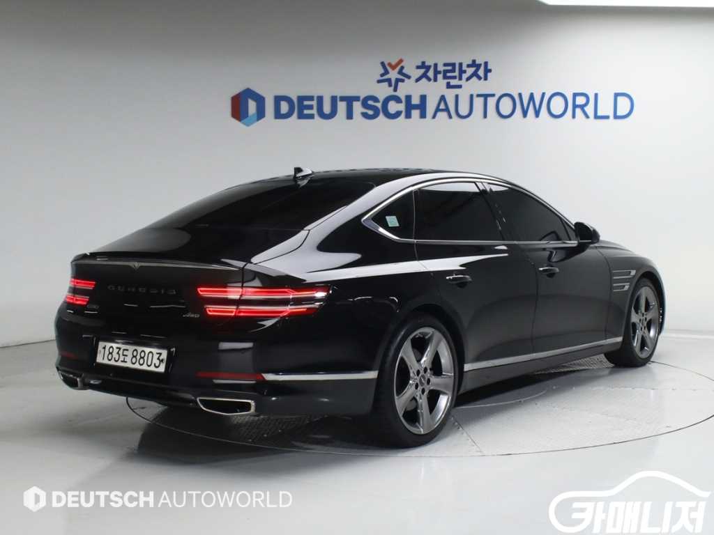 Genesis G80 2.5 Gasoline Turbo AWD thumbnail 2